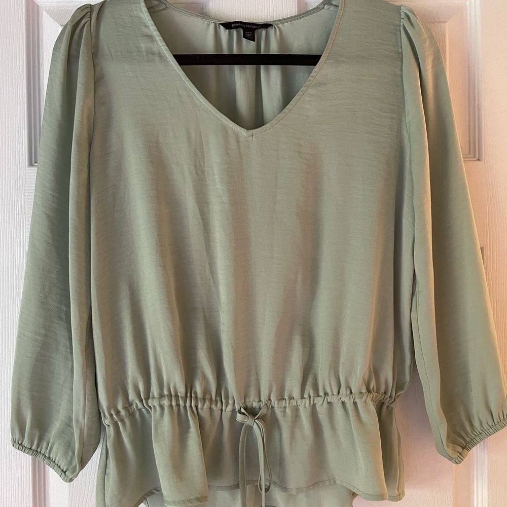 Women's Green V-Neck Blouse